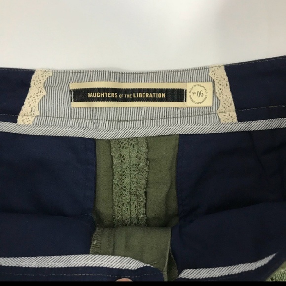 Anthropologie lace shell shorts - Picture 5 of 6